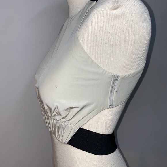 Shakuhachi White and Black Crop Top - Picture 5 of 11